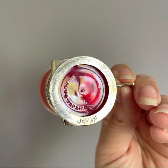 Vintage Hawaii Red Blue Plastic Salt & Pepper Shakers - made in Japan 🇯🇵 - Picture 4 of 11